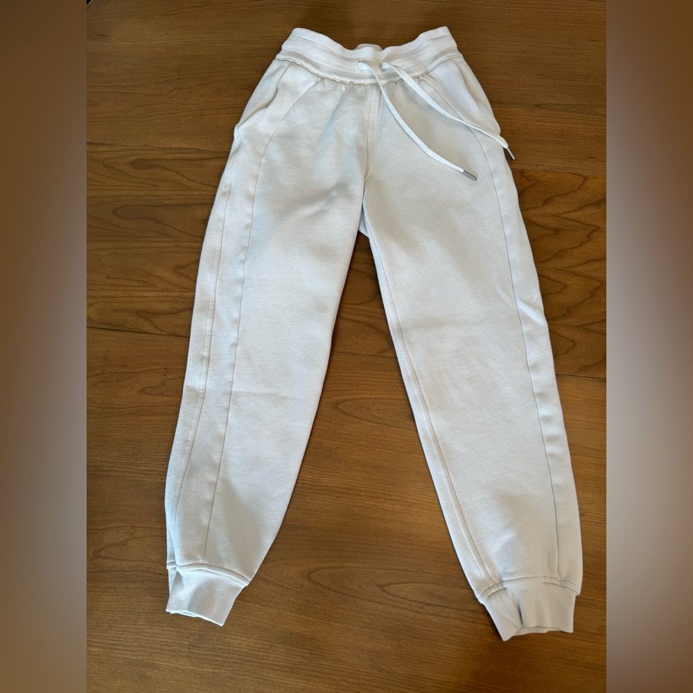 *like new* Lululemon Warm Down Jogger in Cream Size 0
